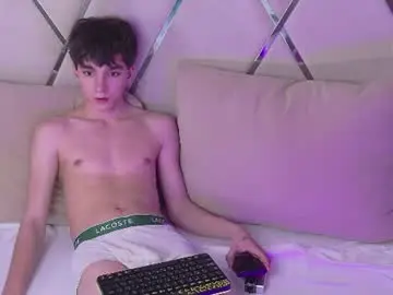 Chaturbate Free Porn Cam of moodcontroller