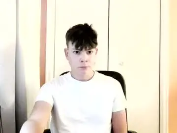 Chaturbate Watch Live Sex Cams of michaeltwinkboy