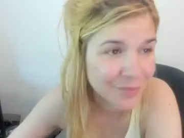 Chaturbate Nude Webcam of artsyandcraftsy_