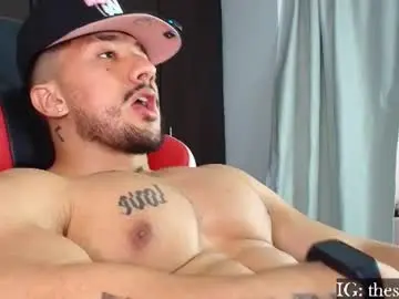 Chaturbate Free Live Porn of nikolaylisin