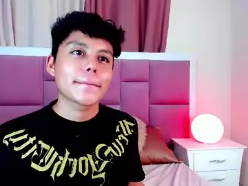 Chaturbate Sex Cam of chico_medusa