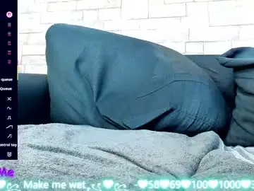 Chaturbate Live Sex Cam of rozeamor