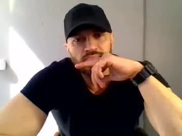 Chaturbate Sex Cam of titan_heart