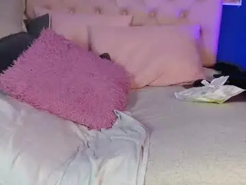 Chaturbate Adult Webcam of bella_lr