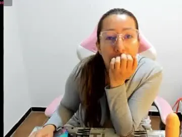 Chaturbate Watch Live Sex Cams of hottychrystal