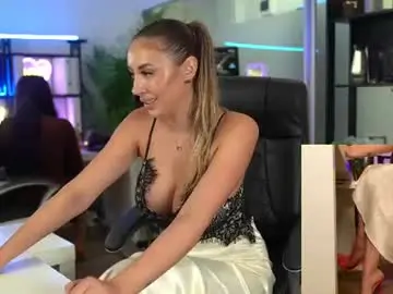 Chaturbate Adult Video Chat of babesgowild