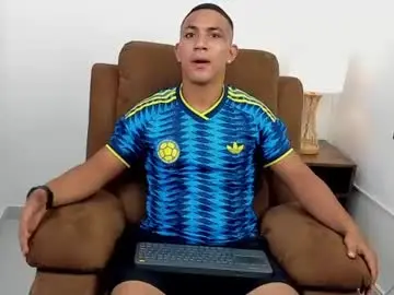 Chaturbate Free Live Porn of chris_arthus