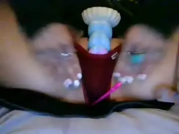 Chaturbate Adult Video Chat of thepeachprincess