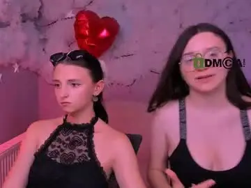Chaturbate Nude Webcam of caroline_honeyy