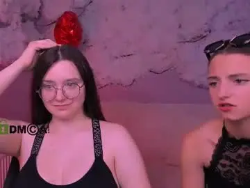 Chaturbate Nude Webcam of caroline_honeyy