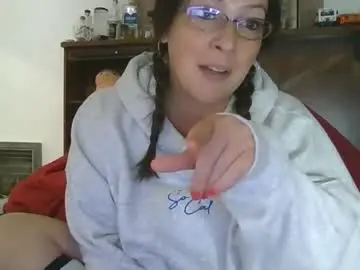 Chaturbate Live Sex Cam of shymilf535