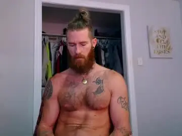 Chaturbate Live Sex Cam of daddyafterdark1
