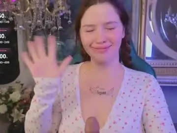 Chaturbate Watch Live Sex Cams of marrymilash