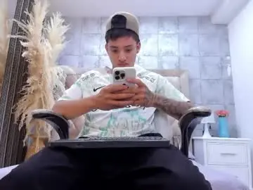 Chaturbate Live Porn of wesley_boyy_