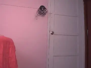 Chaturbate Sex Cam of yahaira_26