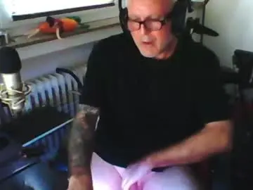 Chaturbate Nude Webcam of luckyfreak1