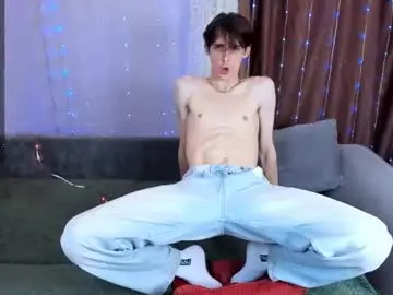 Chaturbate Free Live Porn of aaron_bang