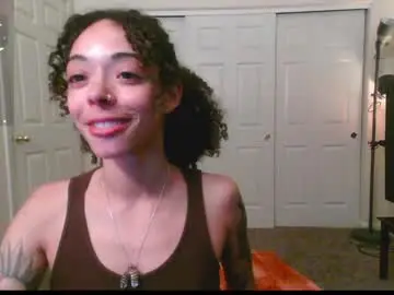 Chaturbate Adult Webcams of gunzinrose