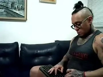 Chaturbate Nude Webcam of ayrton_naffah2
