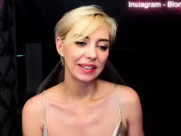 Chaturbate Live Sex Cam of blond_ice_ann