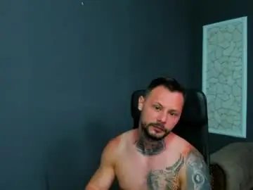Chaturbate Free Live Porn of brianhunts