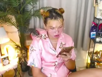 Chaturbate Live Sex Cam of stellaxtemptationx
