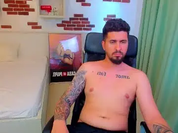 Chaturbate Best live sex cam show of loganstroud