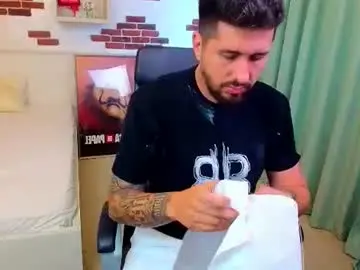 Chaturbate Adult Webcams of loganstroud