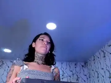 Chaturbate Live Sex Cam of lunai_gh