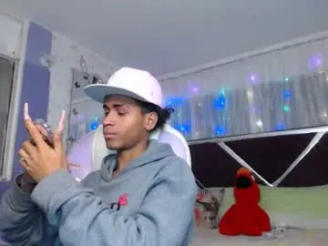 Chaturbate Best live sex cam show of santy_bigcock_01