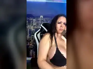 Chaturbate Sex Chat of curvyfunlover