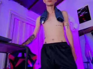 Chaturbate Sex Chat of i_am_kelvis_