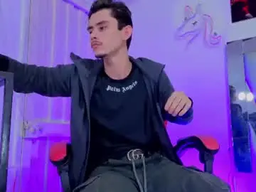 Chaturbate Sex Chat of i_am_kelvis_