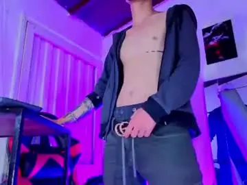 Chaturbate Sex Chat of i_am_kelvis_