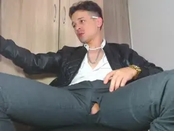 Chaturbate Watch Live Sex Cams of leonal_oconer