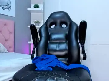 Chaturbate Live Sex Cam of alex_pierce_