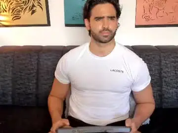Chaturbate Live Sex Cam of bradleymartin7