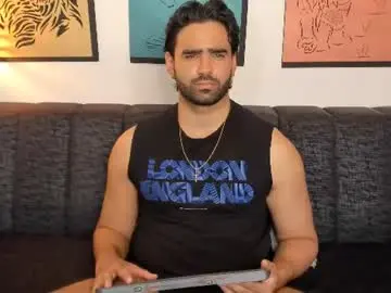 Chaturbate Live Porn of bradleymartin7