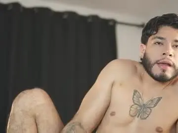 Chaturbate Live Sex Cam of jadenfeynman