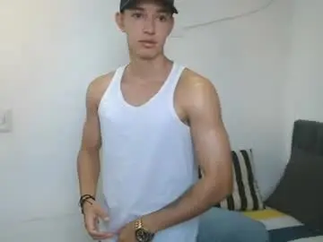 Chaturbate Live Sex Cam of jake_shadow14