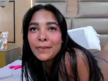 Chaturbate Best live sex cam show of miaroggerss