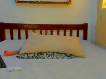 Chaturbate Live Sex Cam of sluttysam_