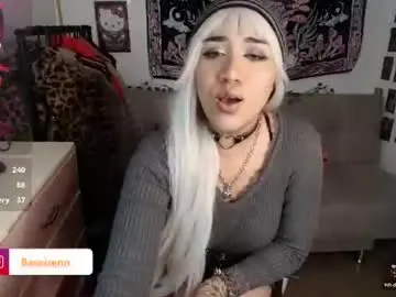Chaturbate Adult Video Chat of exodiakinky