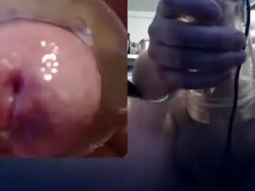 Chaturbate Free Porn Cam of geeky___dick