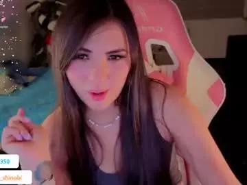 Chaturbate Live Sex Cam of madeleine_shinobi