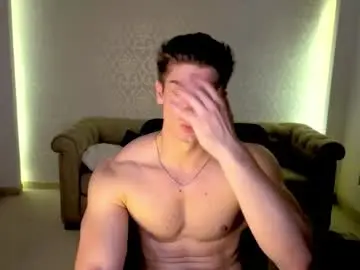 Chaturbate Live Sex Cam of maxkaiden