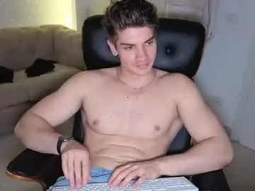 Chaturbate Live Sex Cam of maxkaiden