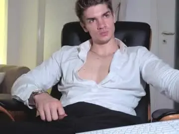 Chaturbate Sex Chat of maxkaiden