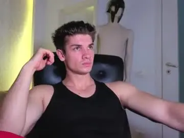 Chaturbate Live Sex Cam of maxkaiden