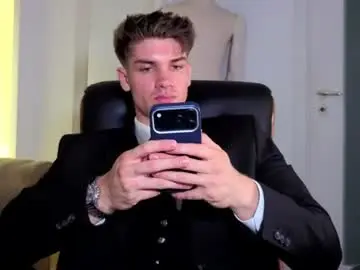 Chaturbate Sex Cam of maxkaiden
